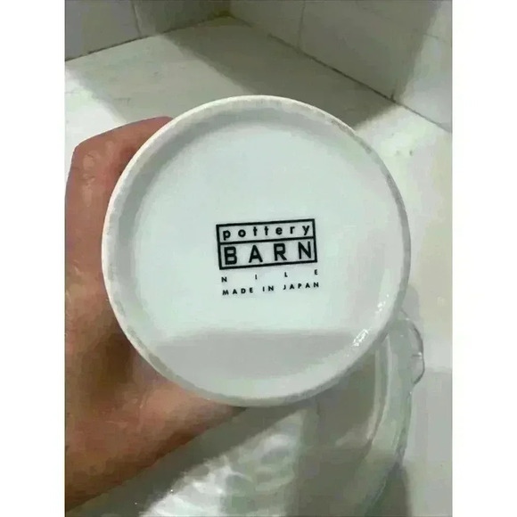 Pottery Barn White with Gold Wavy Lines Nile Mug Made in Japan - Picture 8 of 8